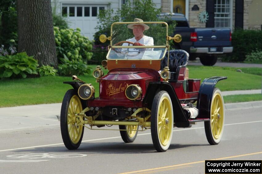 Gene Grengs' 1910 Stanley Steamer