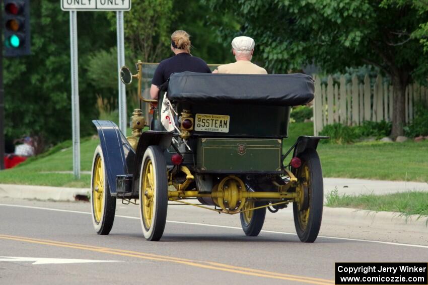 Gil Fitzhugh's 1907 Stanley Steamer