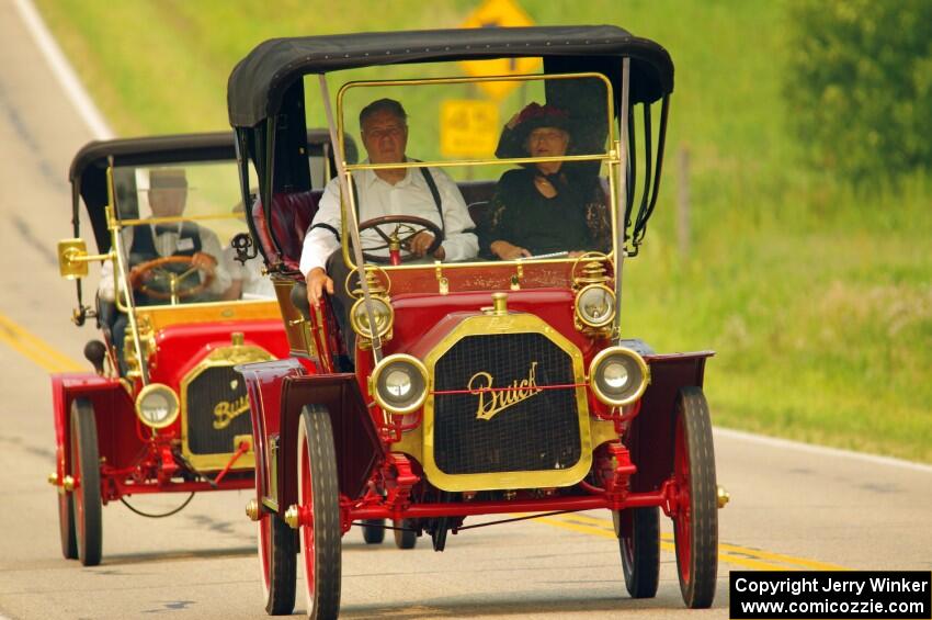 Tom van Meeteren's 1910 Buick and Walter Burton's 1910 Buick