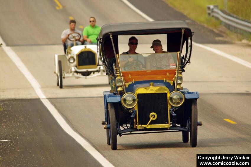 Jeff Kelly's 1907 Ford and Ron Gardas, Jr.'s 1908 Buick