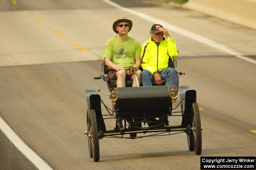 Tim Wiggins' 1903 Oldsmobile