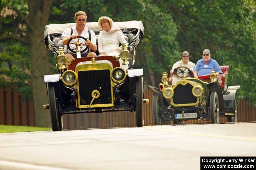 Hugo Vermeulen's 1907 Ford and Michael Hoegl's 1907 Darracq