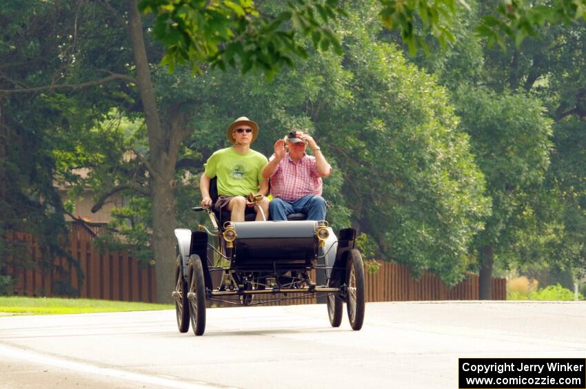 Tim Wiggins' 1903 Oldsmobile