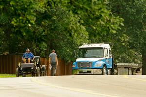 Tim Kelly's 1904 Ford pulls off the road.