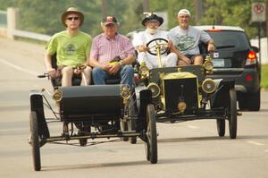 Tim Wiggins' 1903 Oldsmobile and Gregg Lange's 1907 Ford