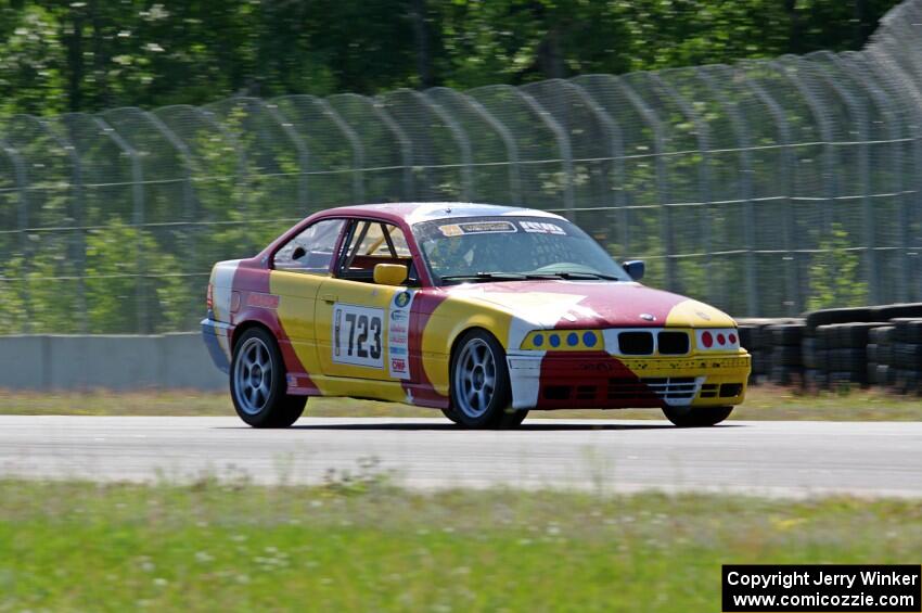 Dirty Side Down Racing BMW 325i