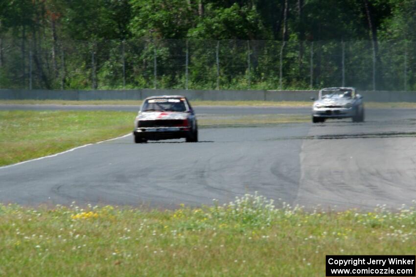 Crank Yankers Racing BMW 325i and NNM Motorsports Dodge Neon