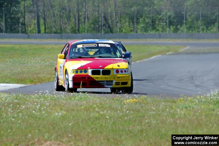 Dirty Side Down Racing BMW 325i