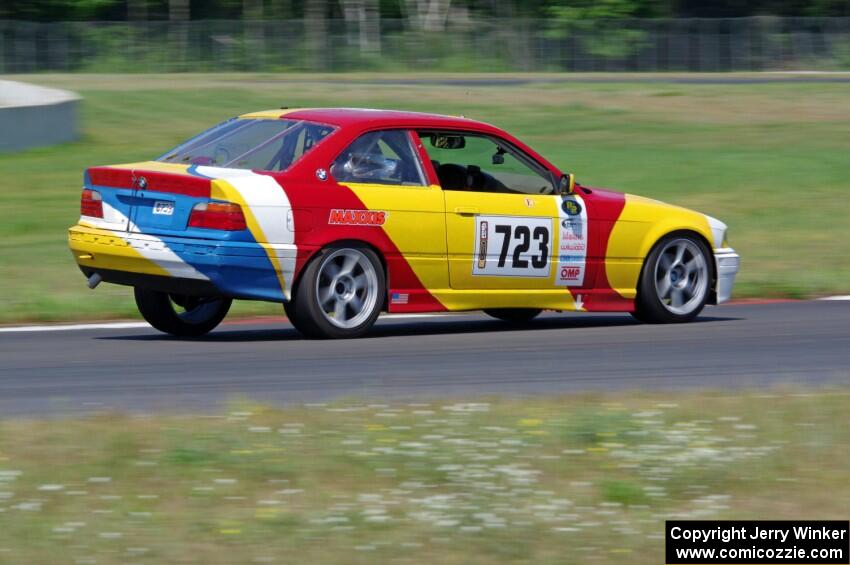 Dirty Side Down Racing BMW 325i