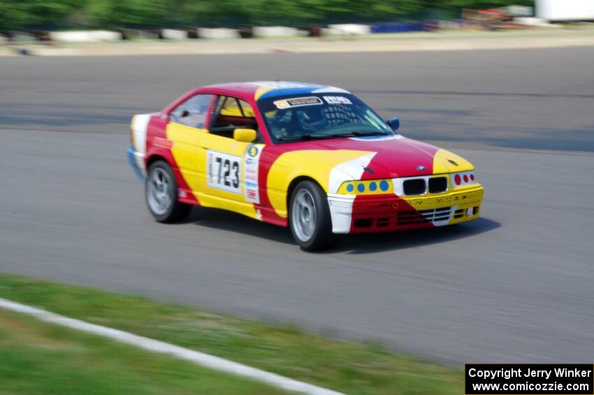 Dirty Side Down Racing BMW 325i