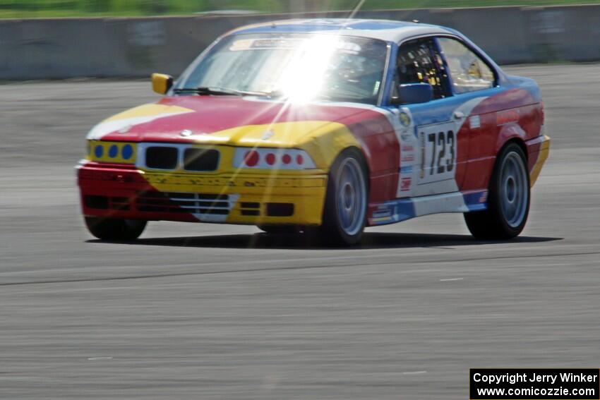 Dirty Side Down Racing BMW 325i