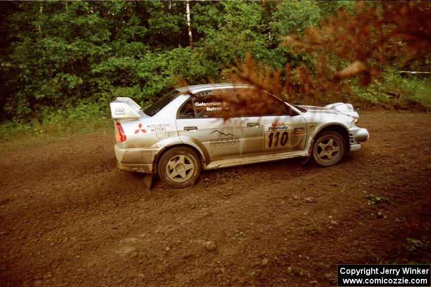 Mark Nelson / Alex Gelsomino Mitsubishi Lancer Evo VI comes out of a 90-right on SS2 (Stump Lake).