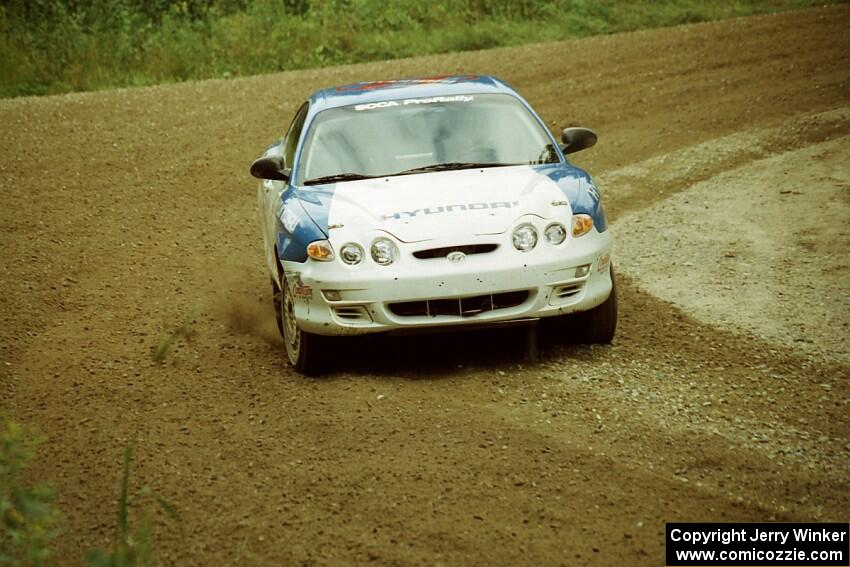 Dave Coleman / Paula Gibeault Hyundai Tiburon at the spectator point on SS9 (The Spurs).