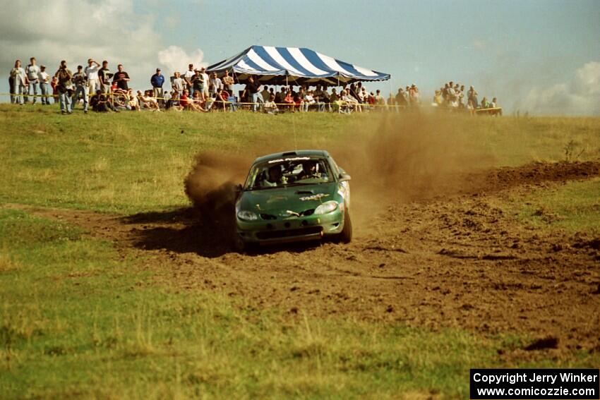 Tad Ohtake / Martin Dapot Ford Escort ZX2 on SS10 (NJK Ranch).