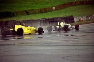 Daniel Muniz's Van Diemen RF00 and Arie Luyendyk, Jr.'s Van Diemen RF00