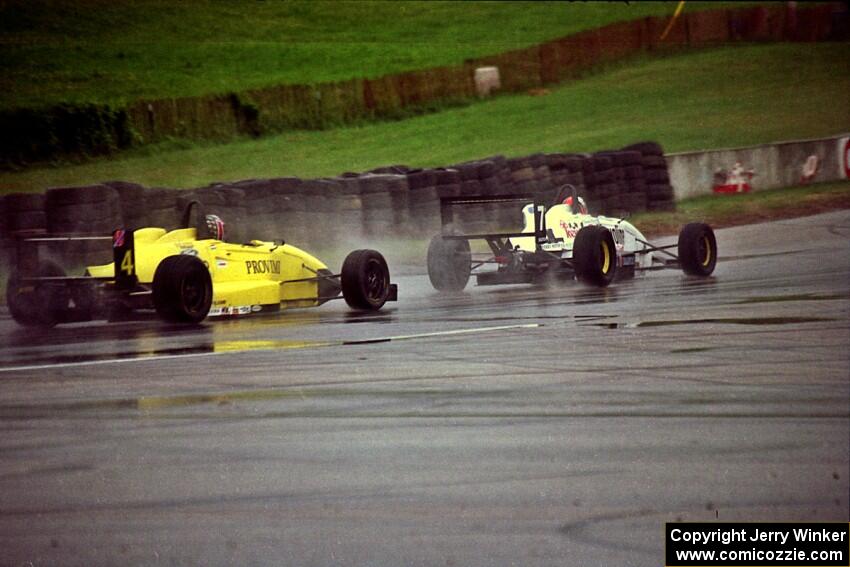 Daniel Muniz's Van Diemen RF00 and Arie Luyendyk, Jr.'s Van Diemen RF00