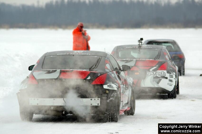 Josh Robinson's Nissan 350Z and Brent ???'s Nissan 350Z