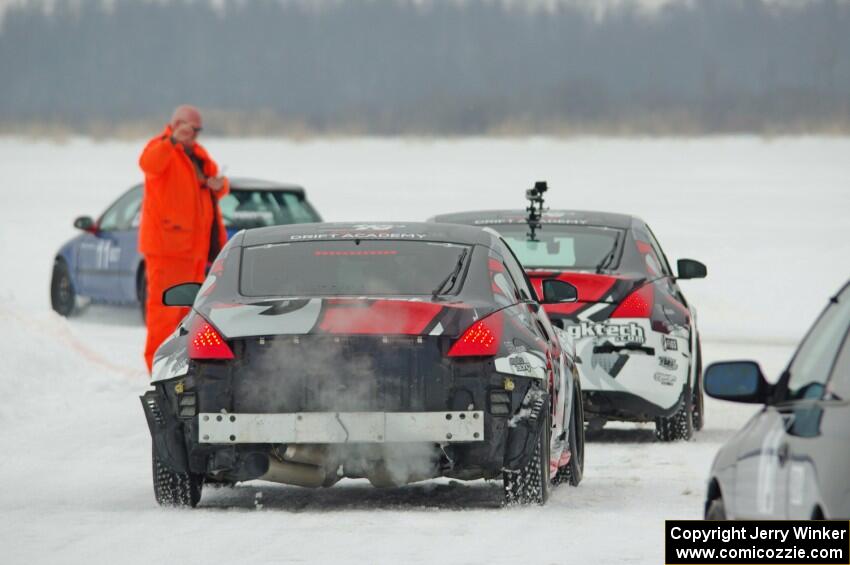 Josh Robinson's Nissan 350Z and Brent ???'s Nissan 350Z