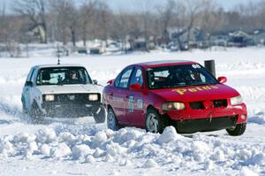 Pete Weber / Ian Forte Nissan Sentra Spec V and Brad Johnson's VW Rabbit