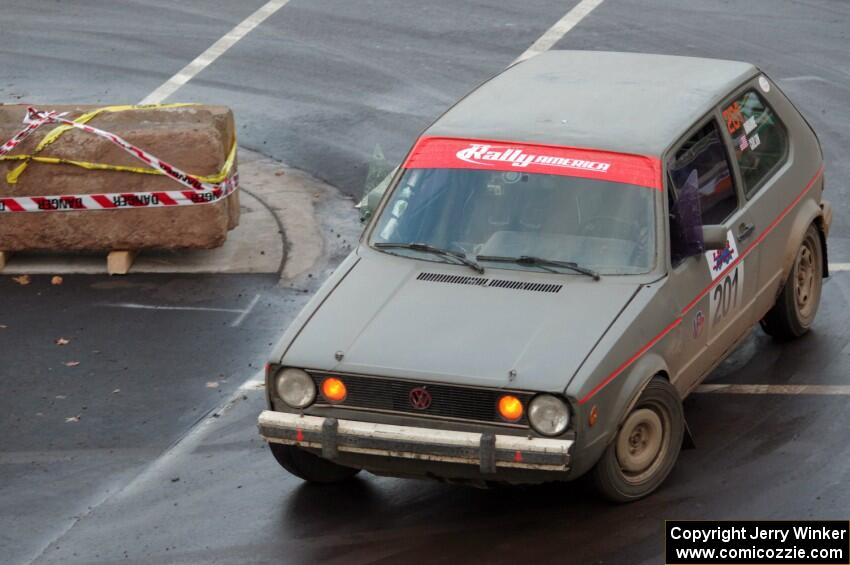 Adam VanDamme / Jake Carlson VW Rabbit on SS15 (Lakeshore Drive).