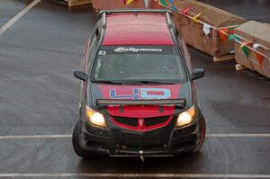 Doug Gekiere / Matt Hoffman Pontiac Vibe GT on SS15 (Lakeshore Drive).