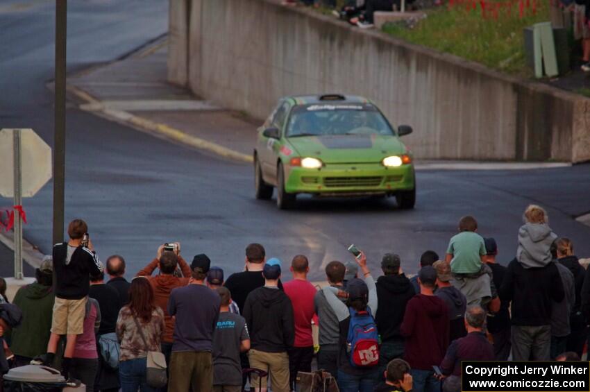 Matt Peterson / Lori Clute Honda Civic on SS15 (Lakeshore Drive).