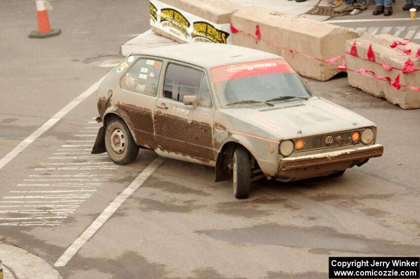 Adam VanDamme / Jake Carlson VW Rabbit on SS15 (Lakeshore Drive).