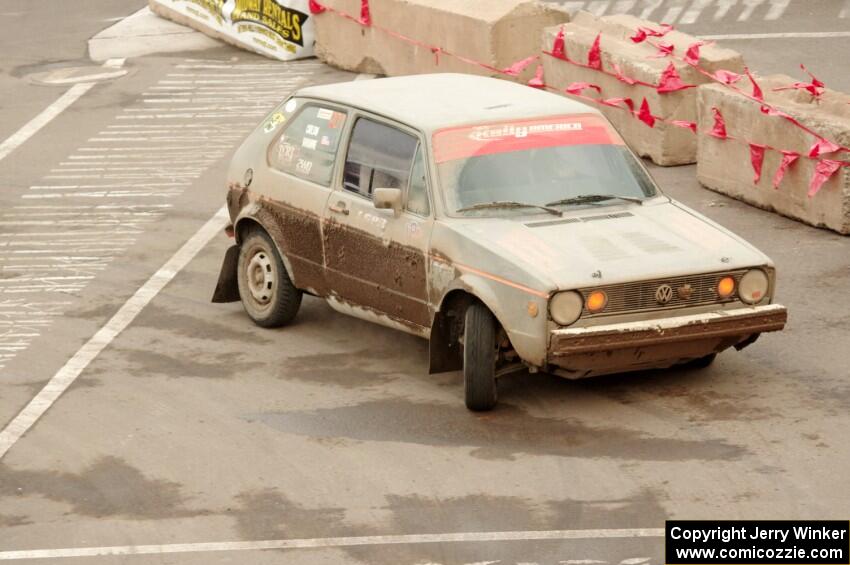 Adam VanDamme / Jake Carlson VW Rabbit on SS15 (Lakeshore Drive).