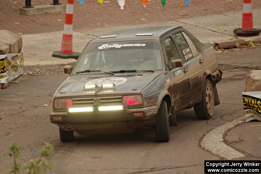 Cory Grant / Kevin Forde VW Jetta on SS15 (Lakeshore Drive).