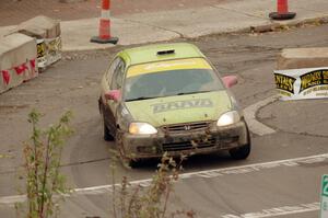 Billy Mann / Mary Warren Honda Civic on SS15 (Lakeshore Drive).