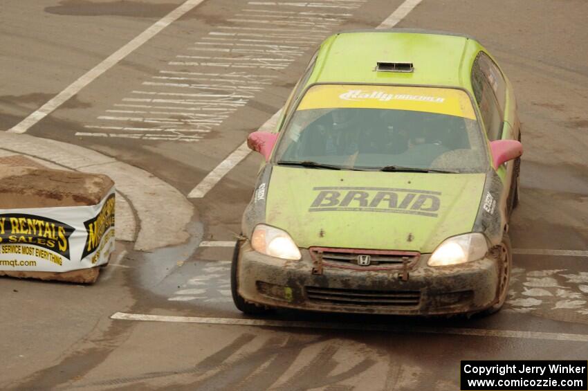 Billy Mann / Mary Warren Honda Civic on SS15 (Lakeshore Drive).