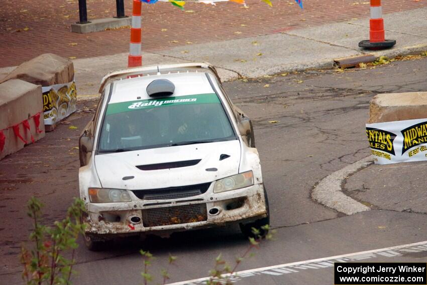 Joseph Burke / Karen Jankowski Mitsubishi Lancer Evo IX on SS15 (Lakeshore Drive).