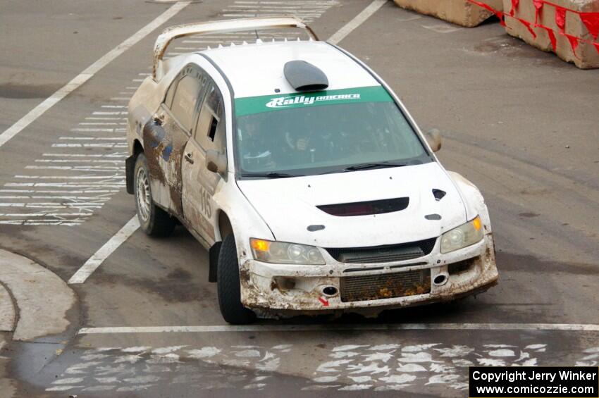 Joseph Burke / Karen Jankowski Mitsubishi Lancer Evo IX on SS15 (Lakeshore Drive).