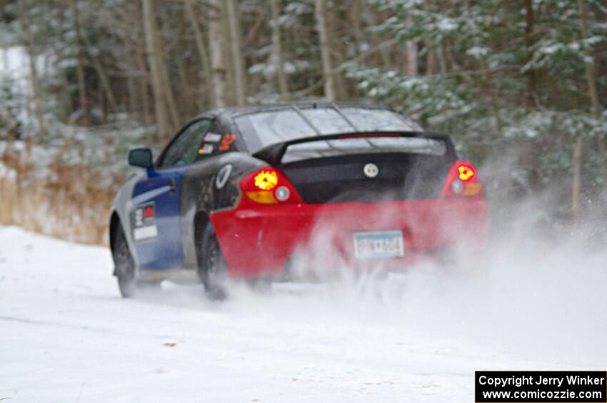 Paul Johansen / Susi Little Hyundai Tiburon on SS1.