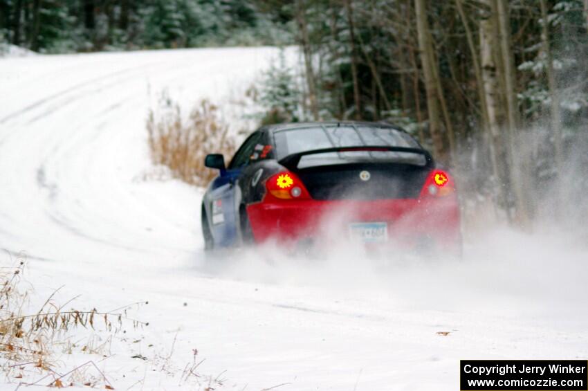 Paul Johansen / Susi Little Hyundai Tiburon on SS1.