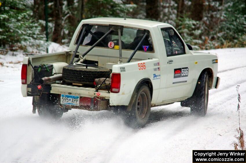 Scott Parrott / Ian Holmes Chevy S-10 on SS1.