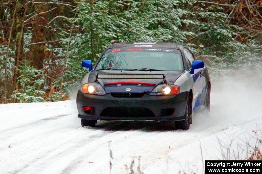 Paul Johansen / Susi Little Hyundai Tiburon on SS2.