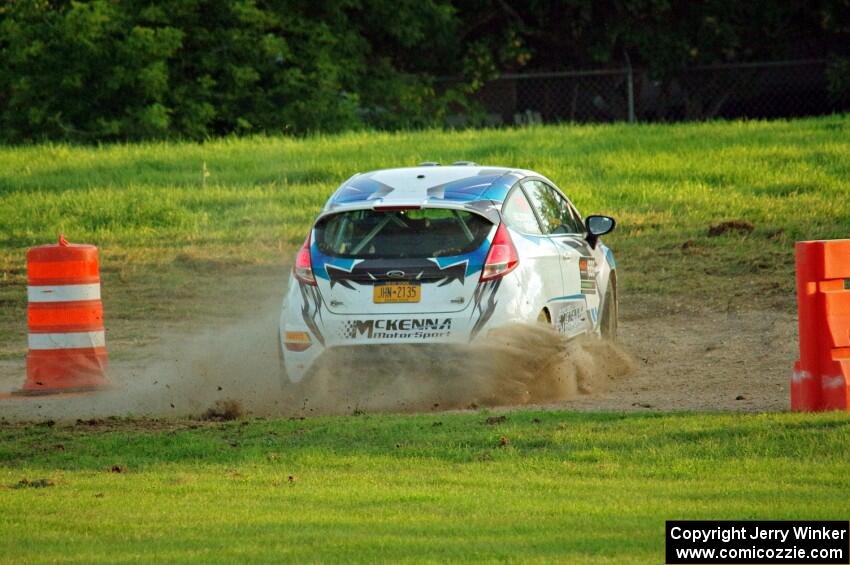 Ryan Booth / Rhianon Gelsomino Ford Fiesta R2T on SS2.