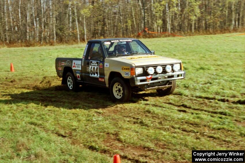 Bryan Ackerman / Sumit Panjabi Mitsubishi Mighty Max on SS1, Casino.