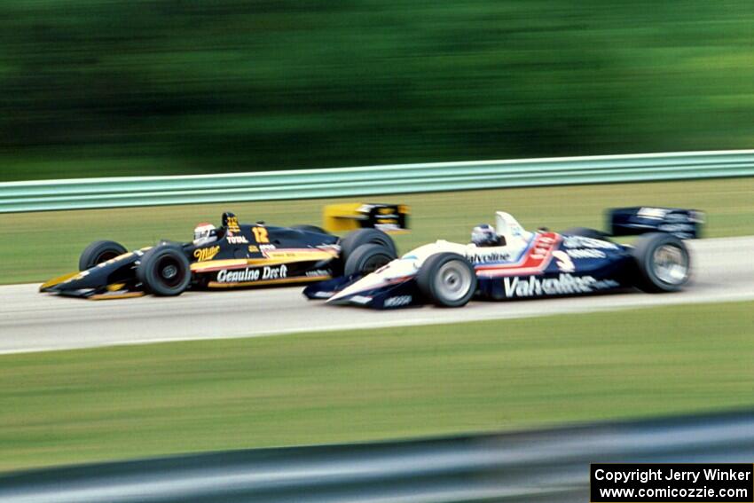 Bobby Rahal's Lola T-92/00/Chevy and Al Unser, Jr.'s Galmer G92/Chevy
