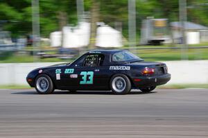 Cody Lindman's STL Mazda Miata