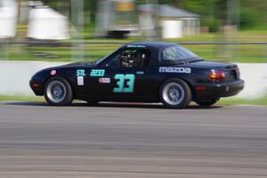 Cody Lindman's STL Mazda Miata