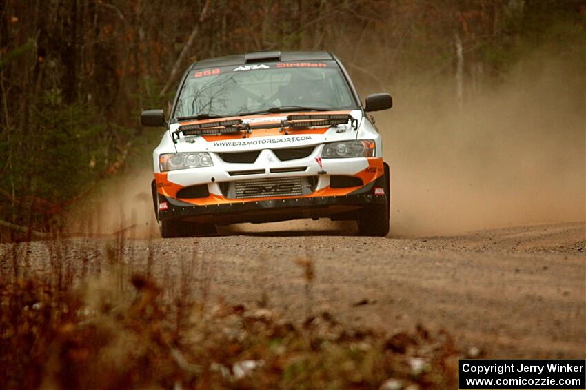 Tim Whitteridge / Mitch Meadows Mitsubishi Lancer Evo VIII on SS1.
