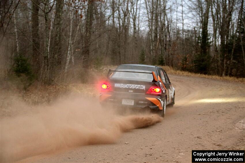 Tim Whitteridge / Mitch Meadows Mitsubishi Lancer Evo VIII on SS3.
