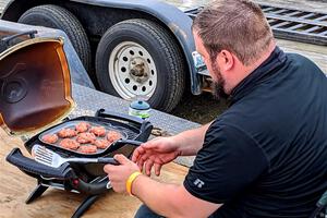 A little grilling for lunch before the start.