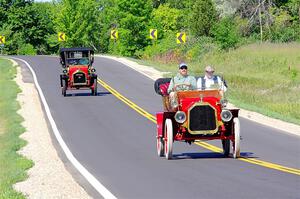 Todd Asche's 1909 Buick and Jerry Kramer's 1908 Northern