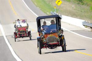 Mark Desch's 1905 Stevens-Duryea R and Roger Garnett's 1908 Maxwell