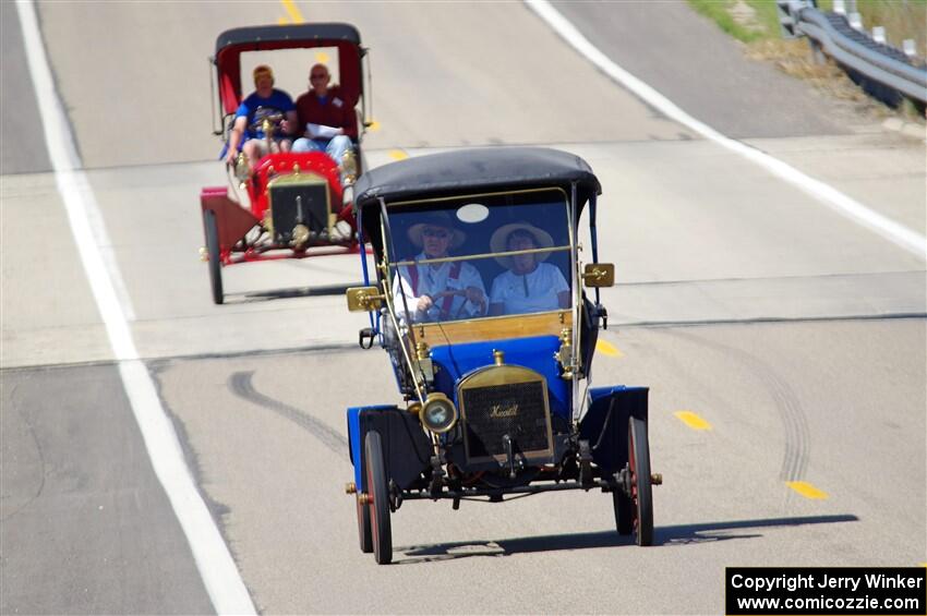 Bill Dubats' 1911 Maxwell and Paul Sloan's 1908 Ford
