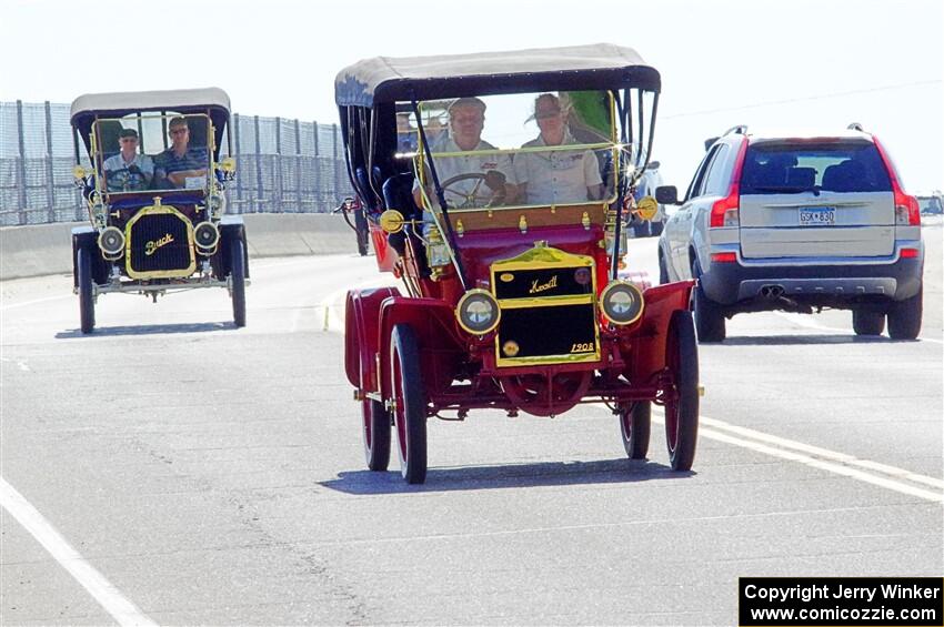 Jeff Schreiner's 1908 Maxwell and Ken Ganz's 1909 Buick