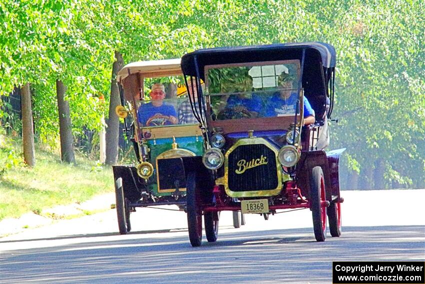 Anton Traut's 1909 Buick and Westley Peterson's 1911 Maxwell